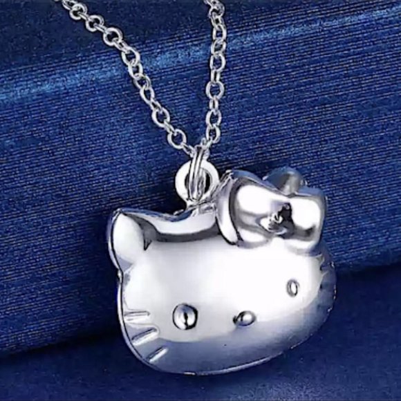STERLING SILVER HELLO KITTY PENDENT LOCKET NECKLACE